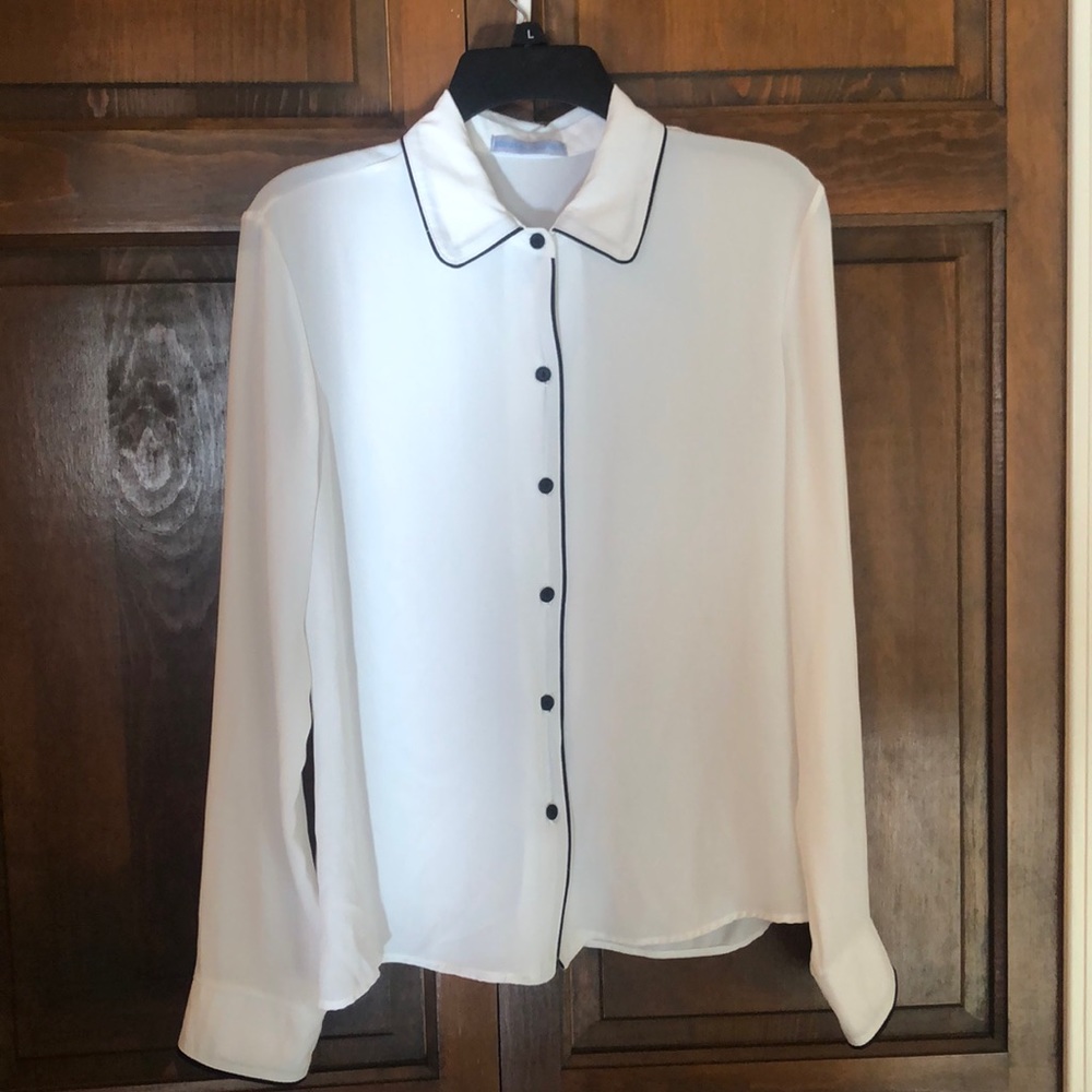Never worn Caruso Caruso White blouse, size large